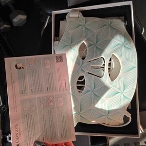 Omnilux LED Face Mask - White and Green